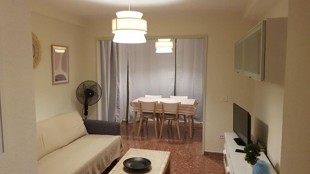 Disponible En Abril-Wifi-3Hab, 6 Pers, -Piscina, Aire Acondi-Parking Opcionable Extra Lejlighed Benidorm Eksteriør billede